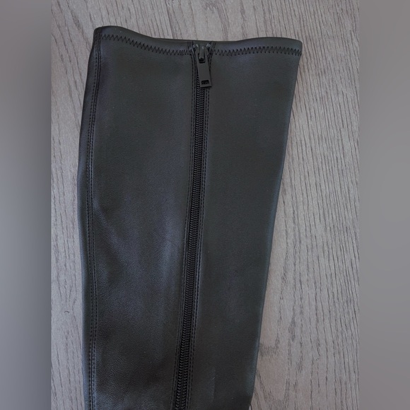 Knee High Kitten Heel Fitted Calf Leather Boots - New - & Other Stories - Picture 3 of 5